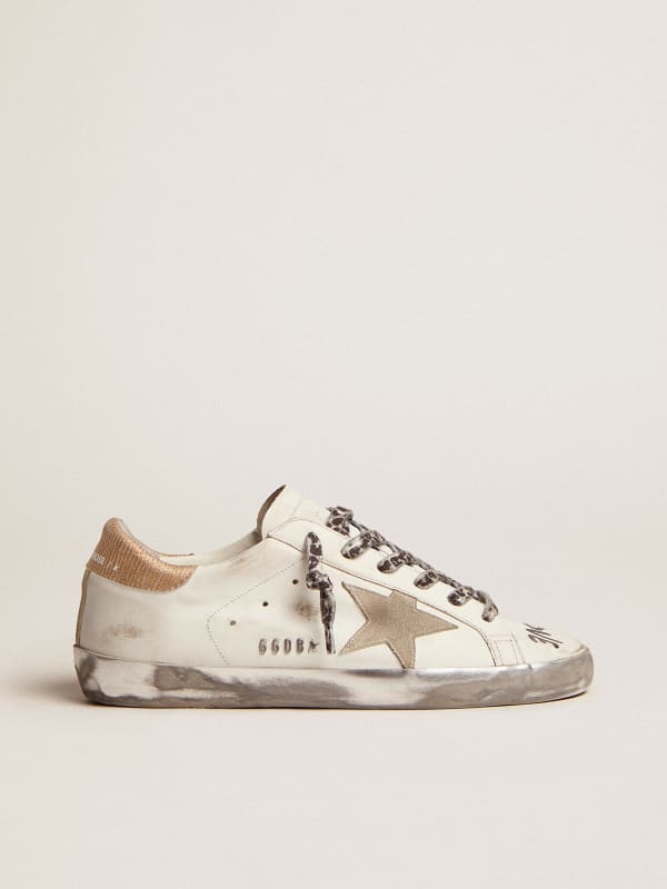 Women's Super-Star in white leather with gray suede star | Golden