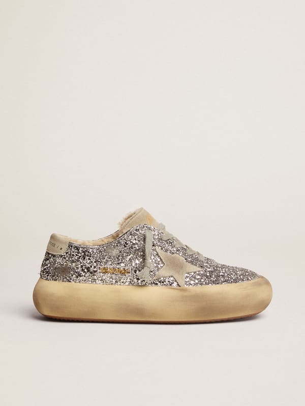 Space-Star shoes in silver glitter with shearling lining | Golden Goose