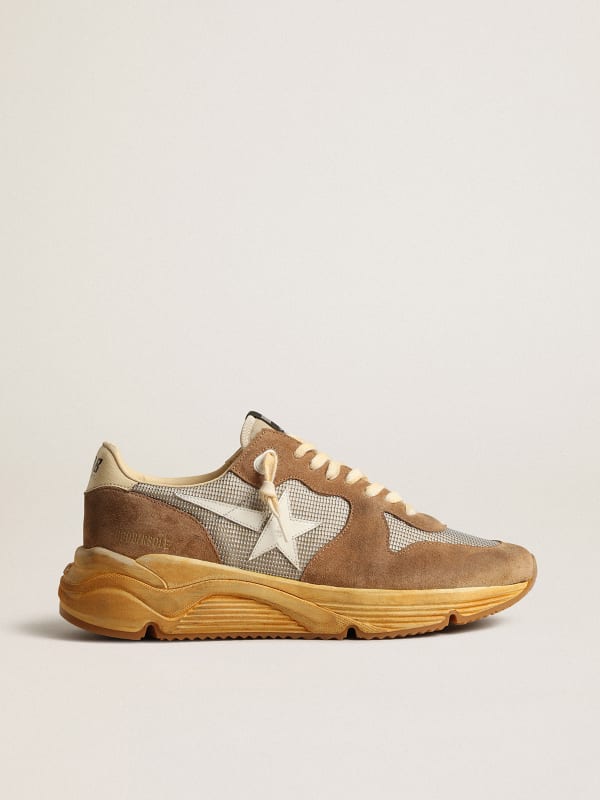 Running Sole in silver mesh and tobacco suede with a white star | Golden  Goose