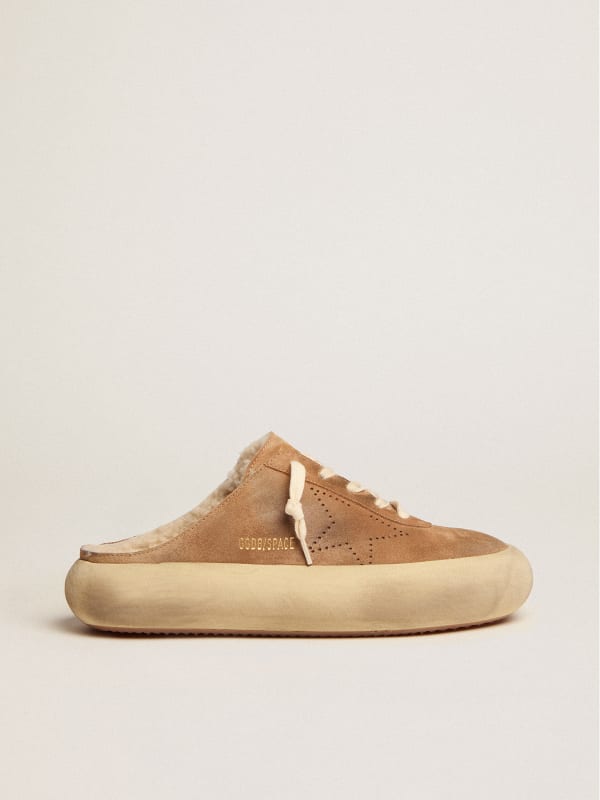 Women's Space-Star Sabot in tobacco-colored with shearling | Golden Goose