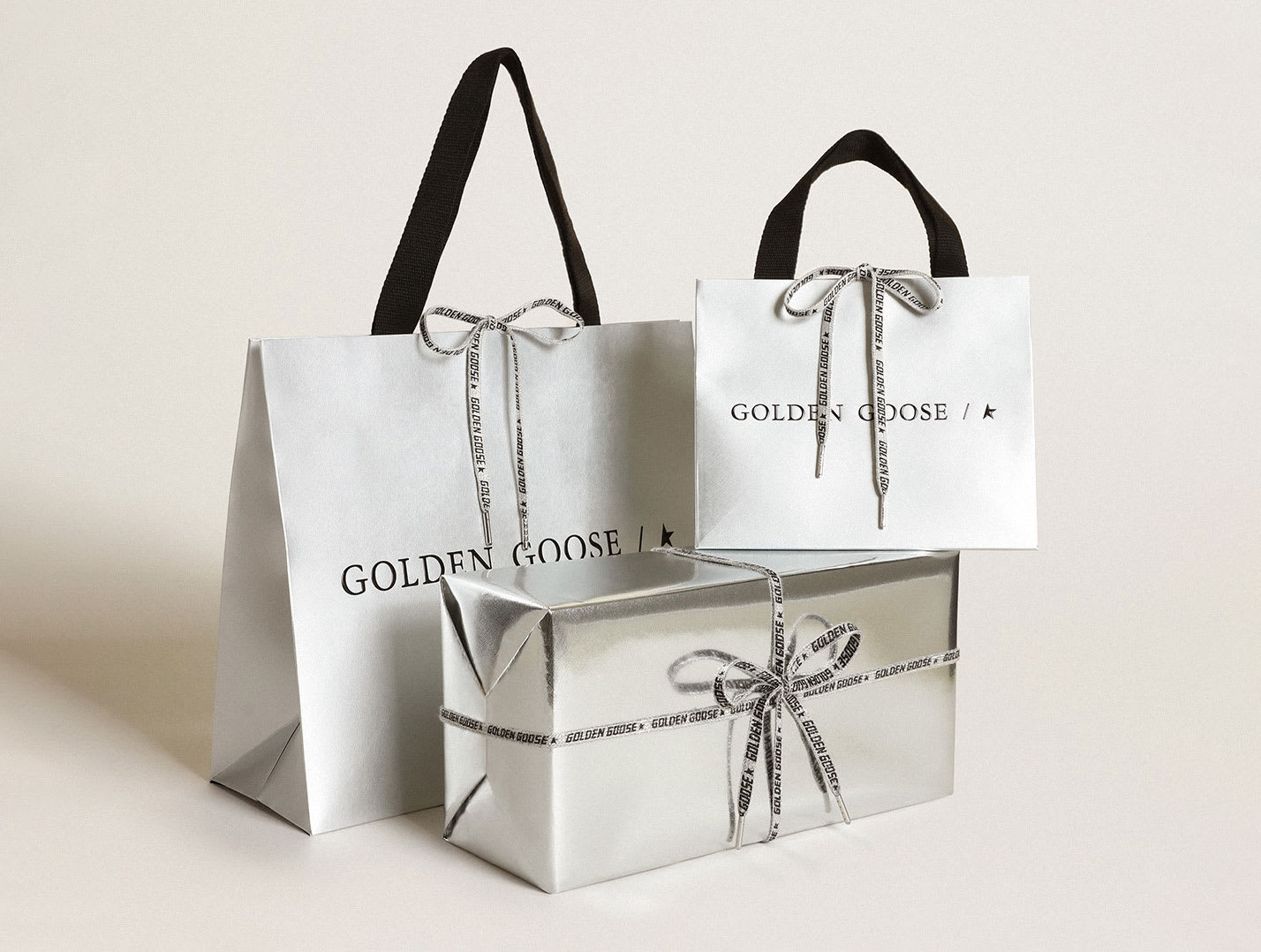 FRINGE BUCKET BAG GOLDEN STARS BLACK LEATHER – Artisan Shop GT