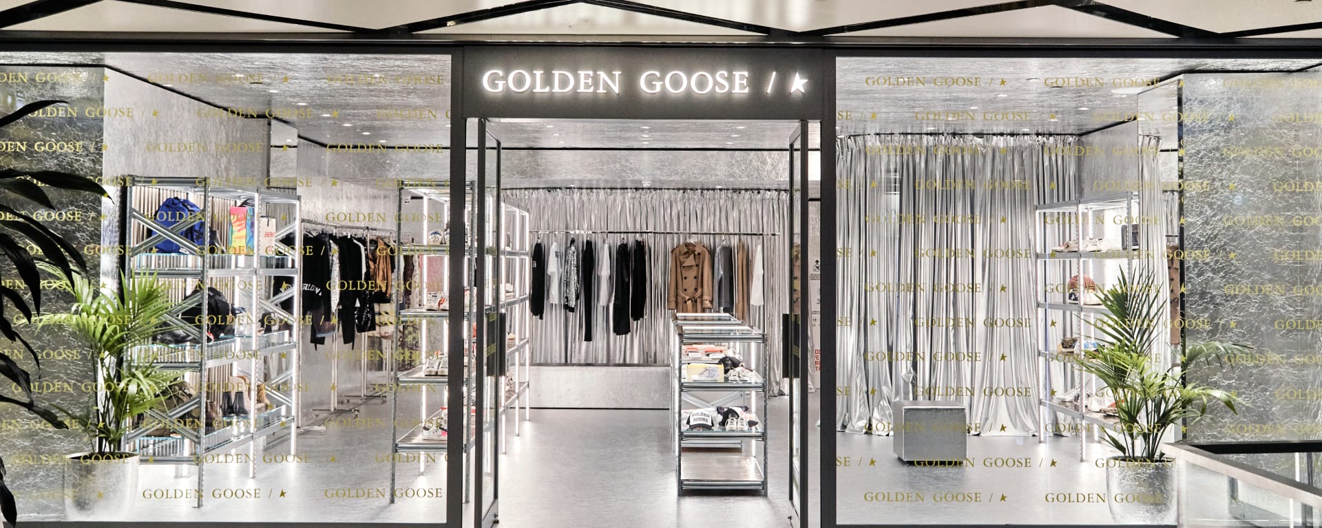 Golden Goose SYDNEY WESTFIELD SYDNEY 1 of 1