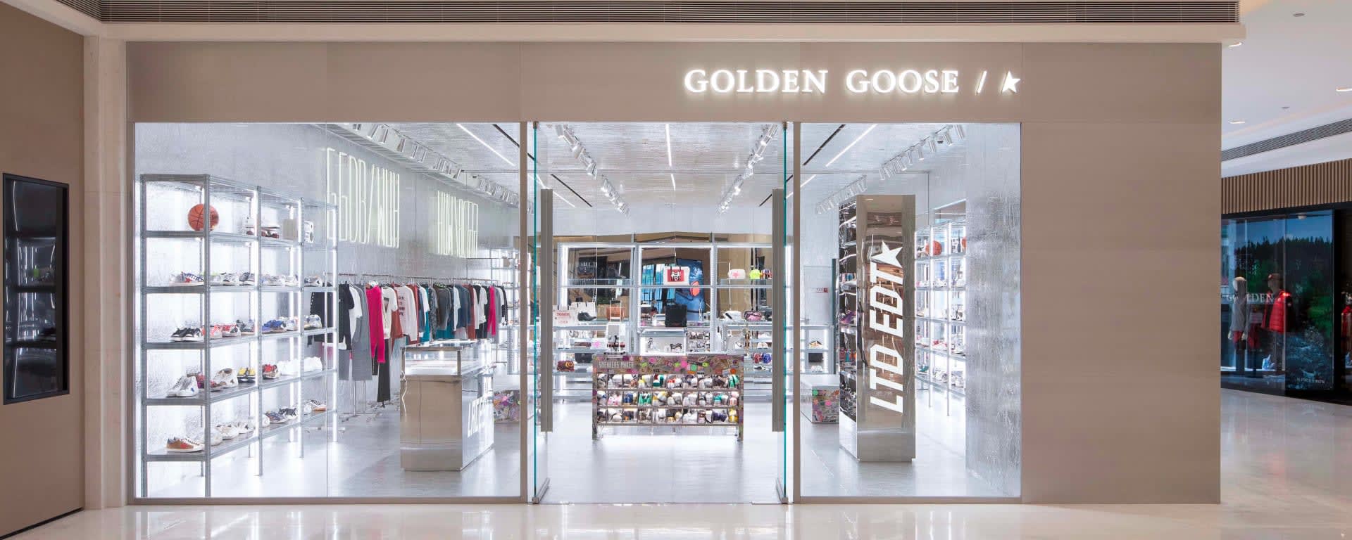 Golden Goose WUHAN WUHAN INTERNATIONAL PLAZA 3中1