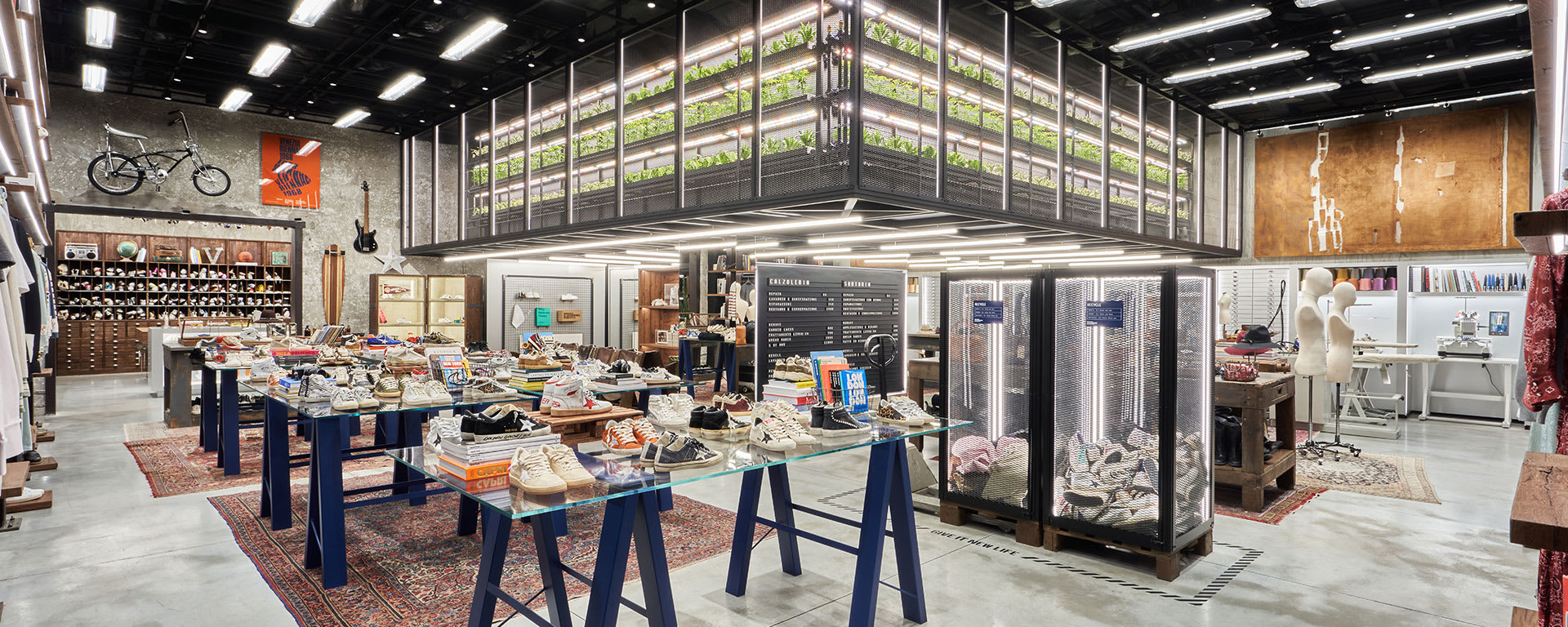 Store MILANO Golden Goose