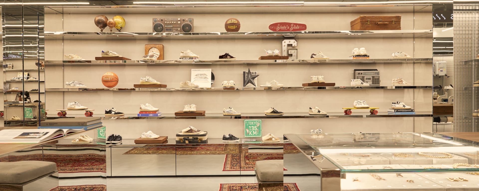 Store ROMA Golden Goose