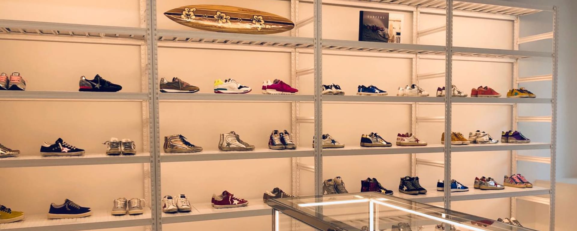 Golden Goose EAST HAMPTON FLAGSHIP STORE 1 de 1