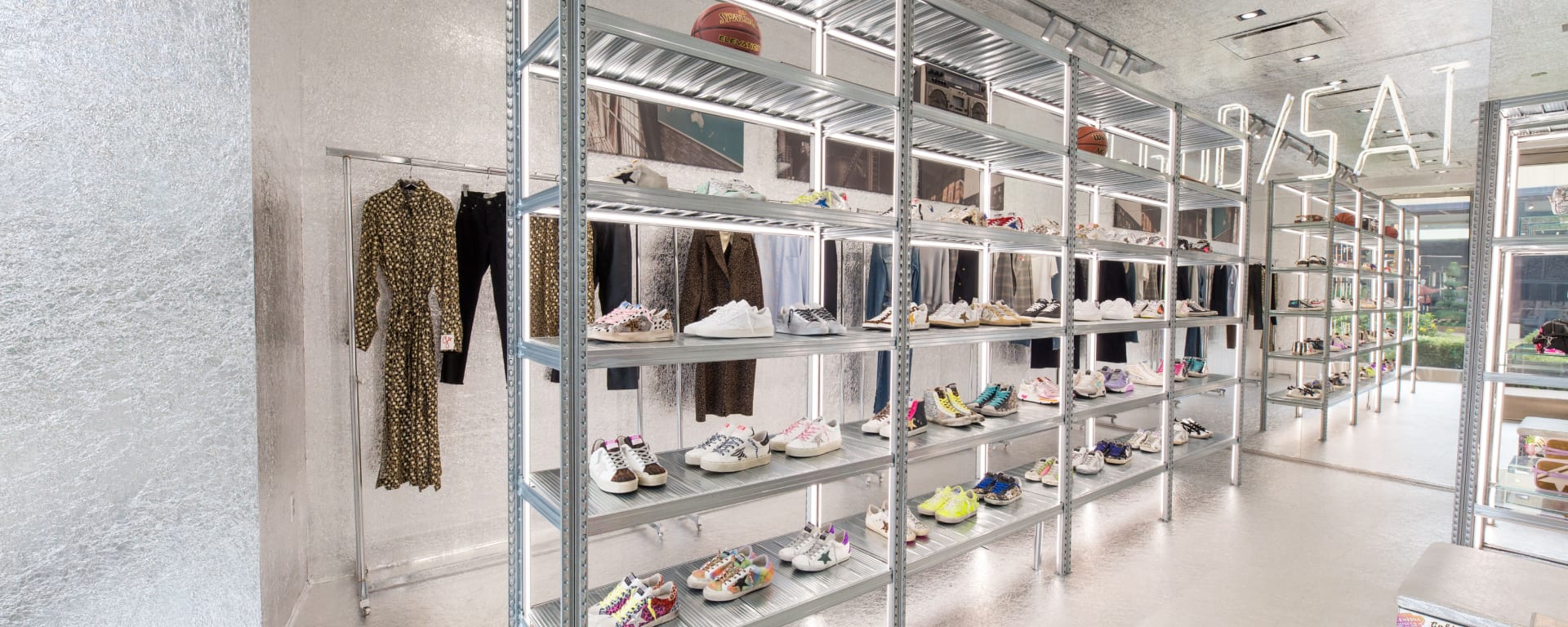 Golden Goose SAN ANTONIO THE SHOPS AT LA CANTERA 1中1