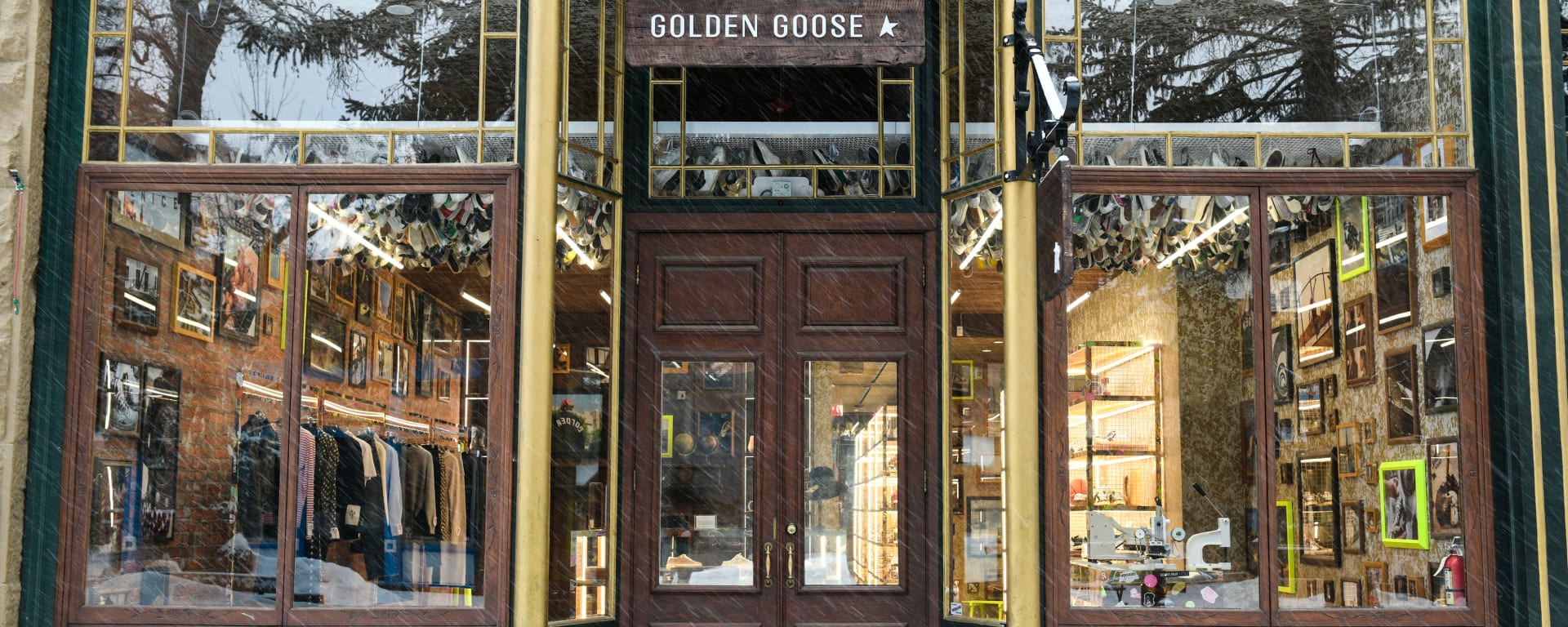 Golden Goose ASPEN FLAGSHIP STORE 1 de 4