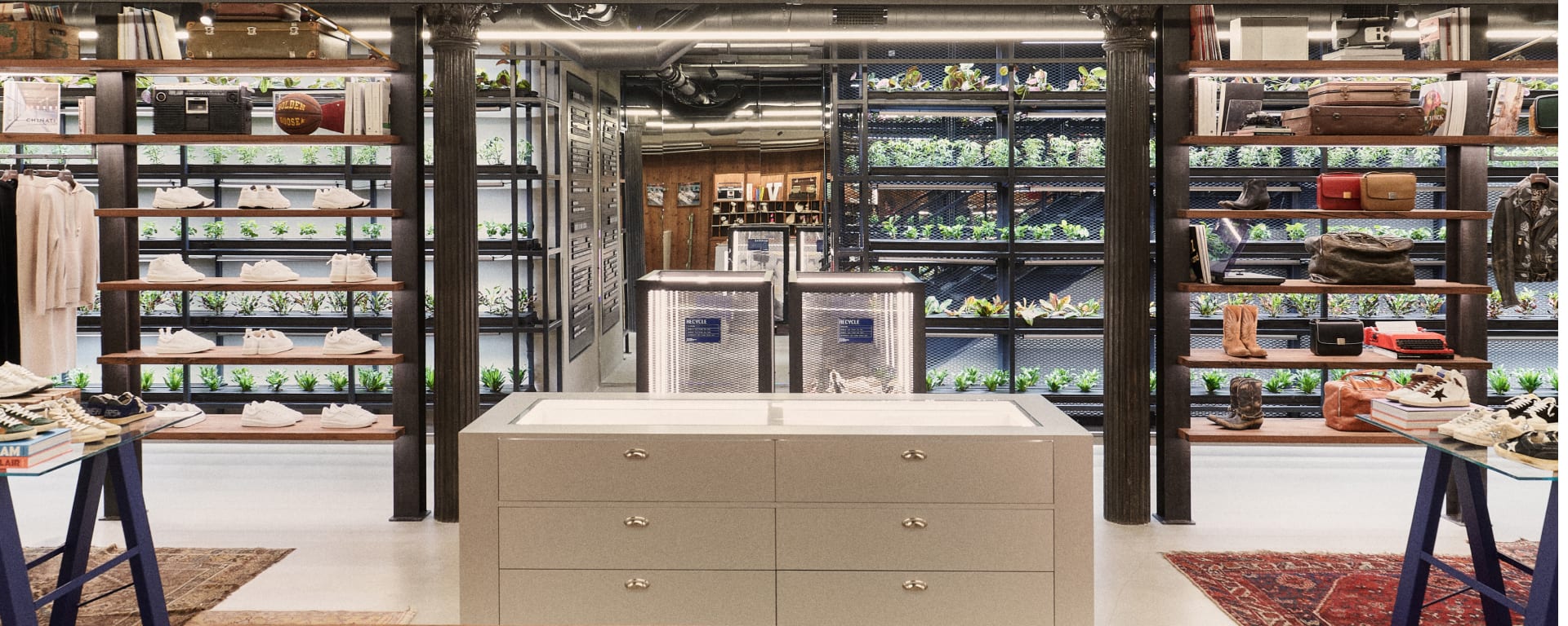 Store NEW YORK Golden Goose