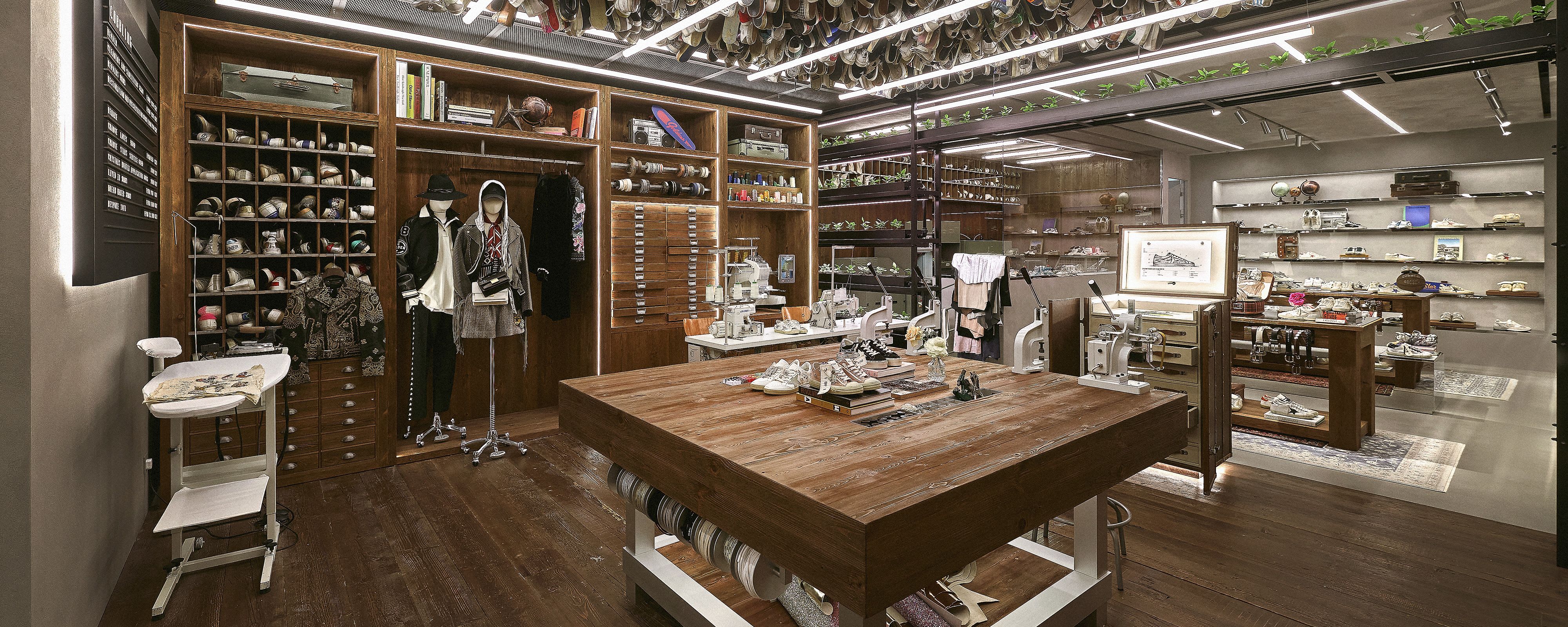 Golden Goose HANGZHOU HANGZHOU TOWER SHOPPING CENTER 1中1