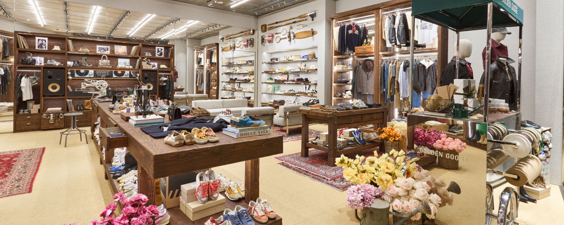 Golden Goose DUBAI DUBAI MALL 2 sur 3