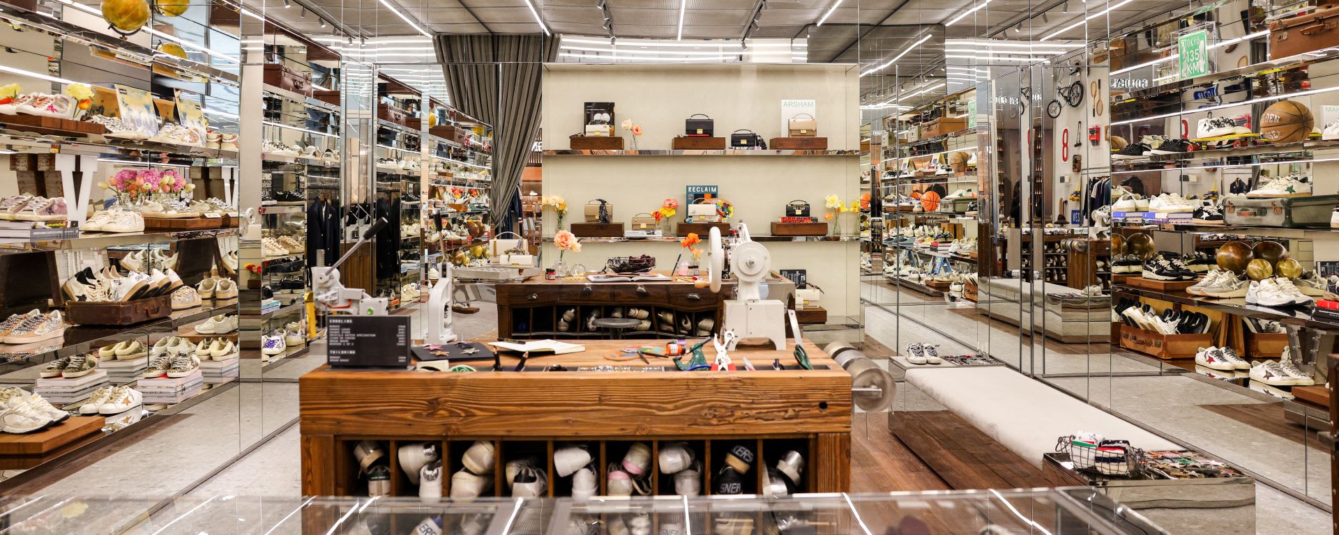 Golden Goose RIYADH FLAGSHIP STORE 1 of 3