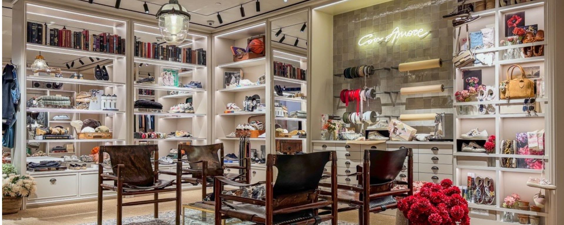 Golden Goose SYDNEY WESTFIELD SYDNEY 1 of 3
