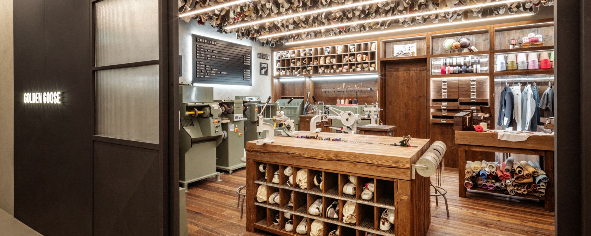 Golden Goose SEOUL FLAGSHIP STORE 3 of 3