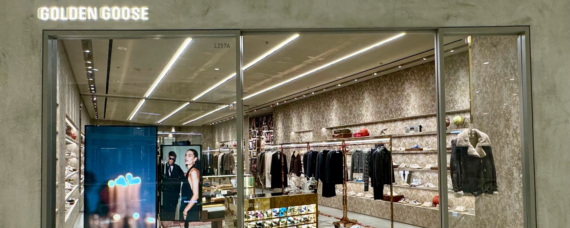 Golden Goose CHANGSHA CHANGSHA IFS 1 de 3