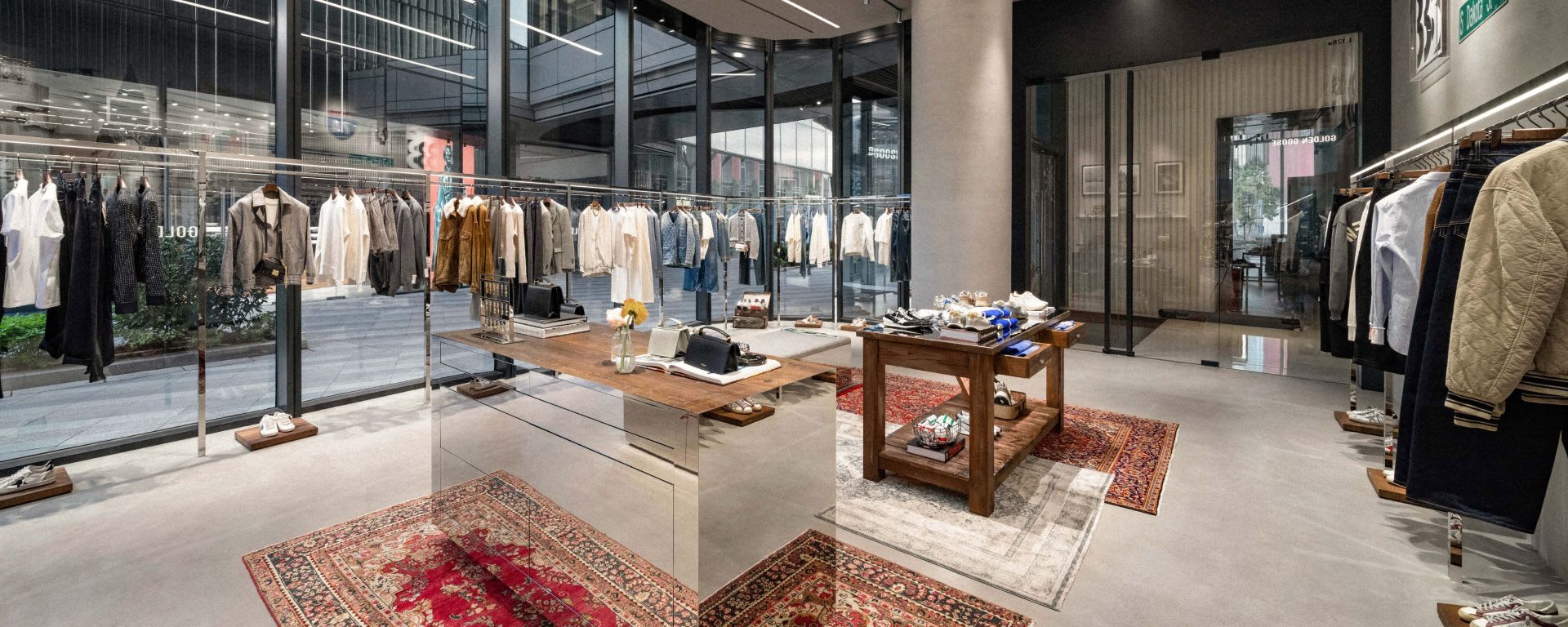 Golden Goose GUANGZHOU PARC CENTRAL MALL 3 of 3
