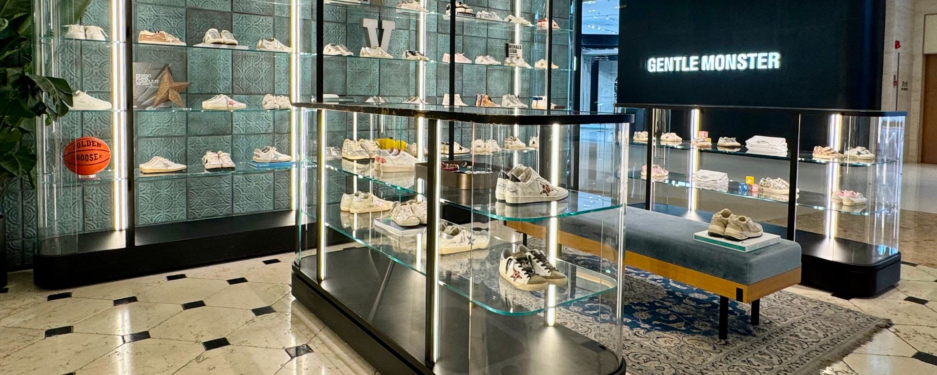 Golden Goose SHANGHAI SHANGHAI IFC MALL 3中3