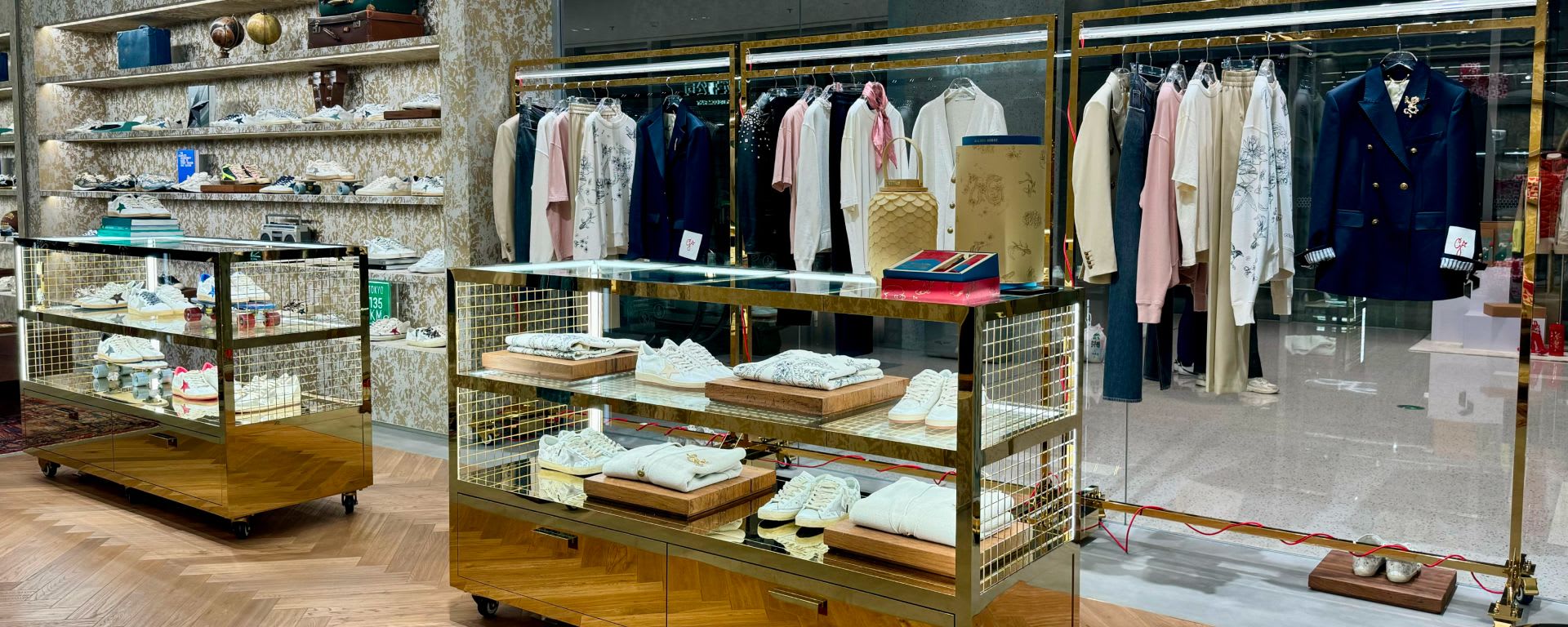 Golden Goose SHENZHEN SHENZEN MIXC 3 of 3