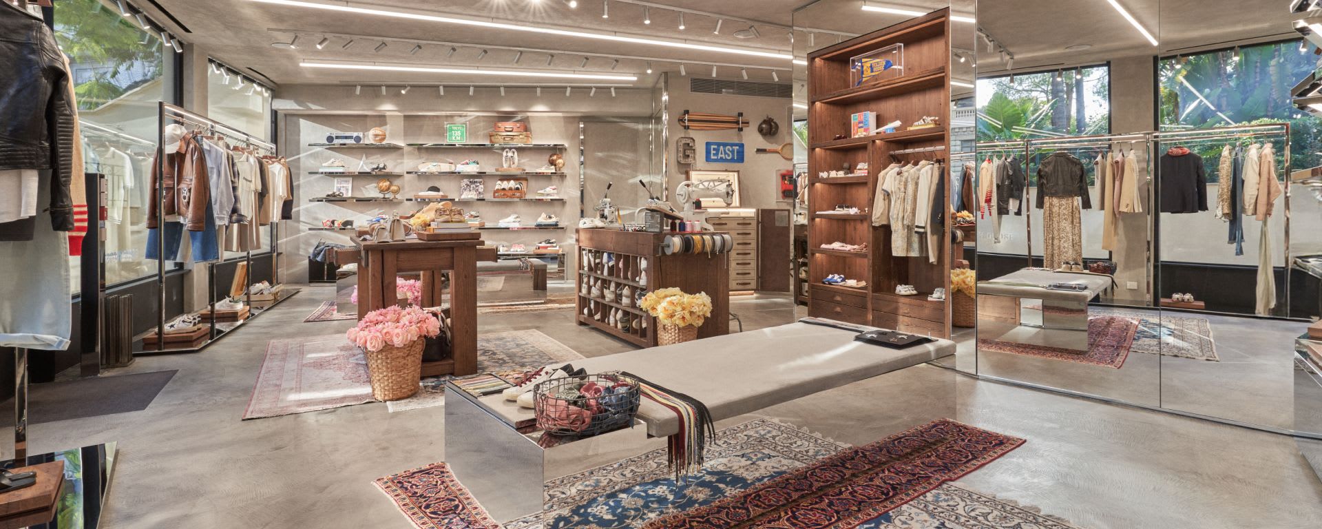 Golden Goose MONTE CARLO FLAGSHIP STORE 3 sur 3