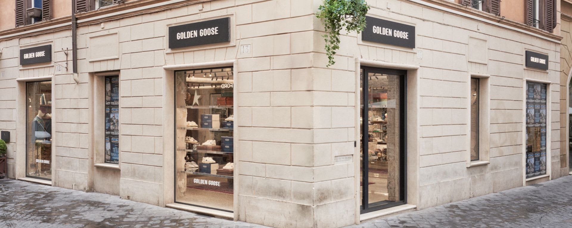 Store ROMA Golden Goose