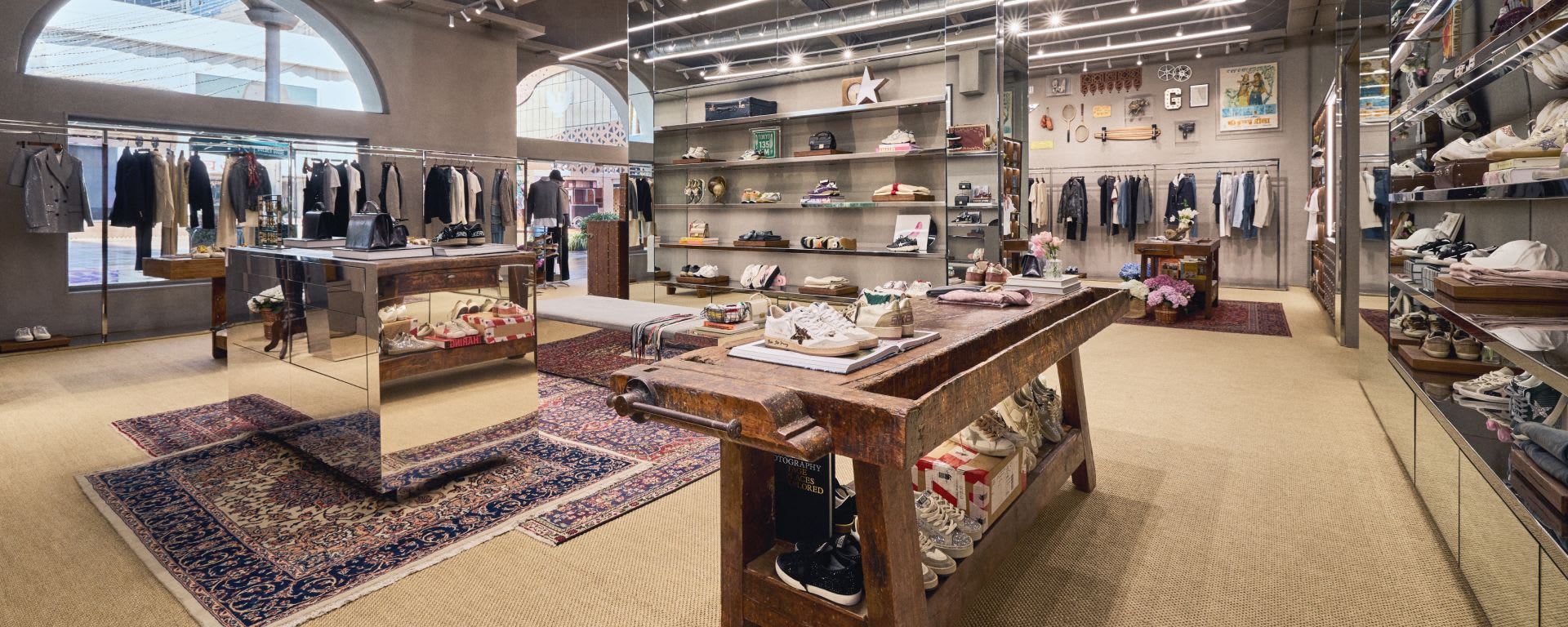 Golden Goose MUMBAI PHOENIX MALL 3 of 3