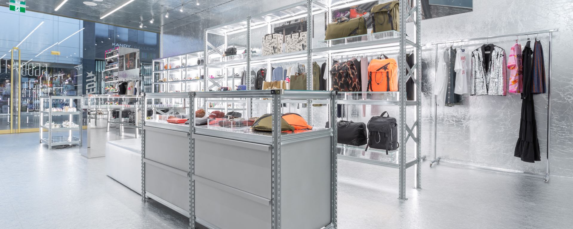 Golden Goose TORONTO THE YORKDALE SHOPPING CENTER 2 of 3