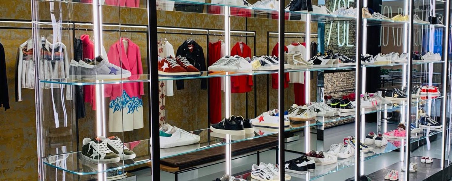 Golden Goose LOS ANGELES FLAGSHIP STORE - COSTA MESA 3 of 3