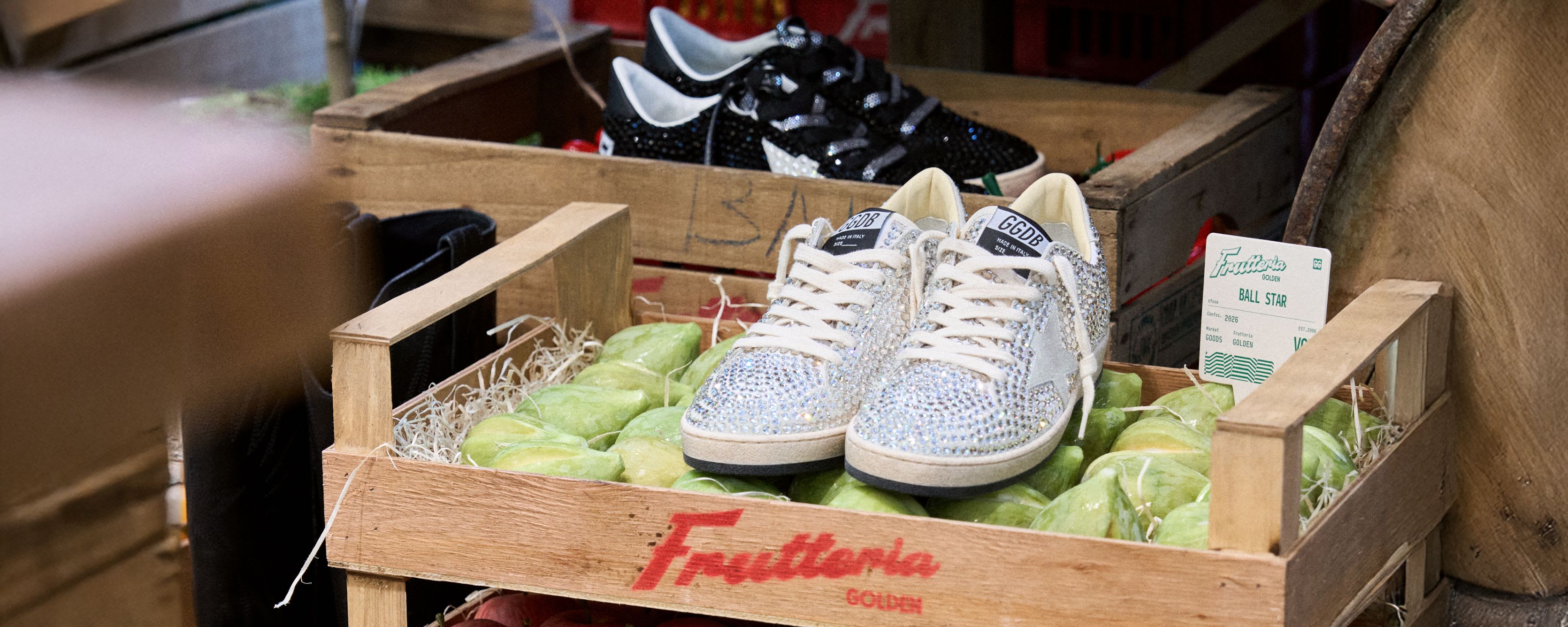 Golden Goose ATHENS FLAGSHIP STORE 1 di 1