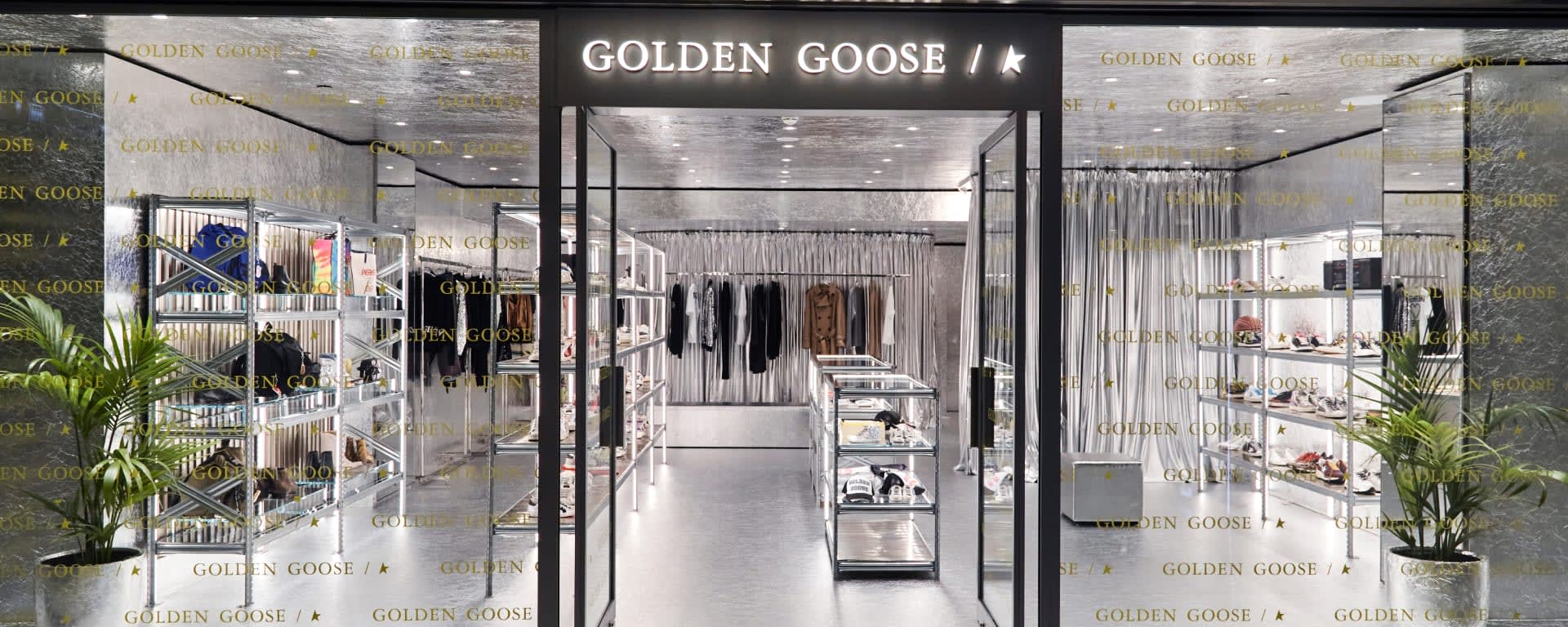 Golden Goose SYDNEY WESTFIELD BONDI 1 of 3