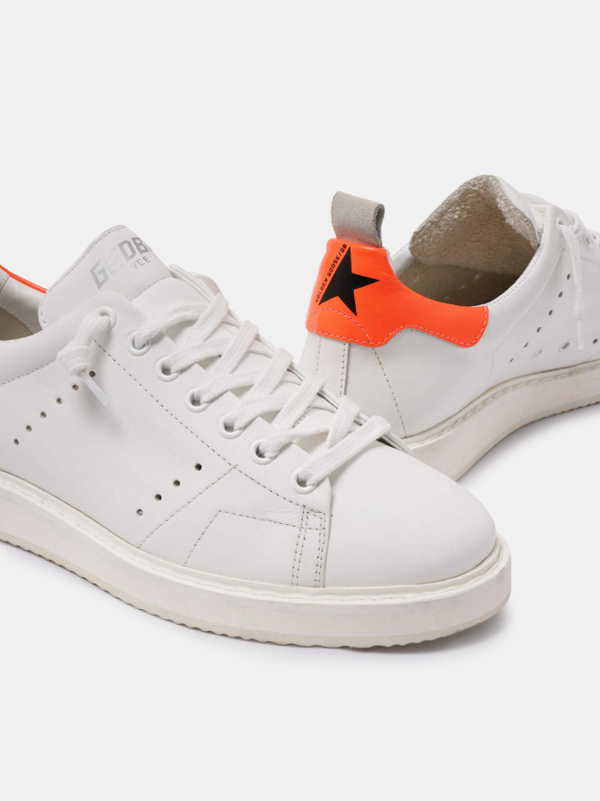 Zapatillas deportivas Starter blancas con refuerzo del talón naranja