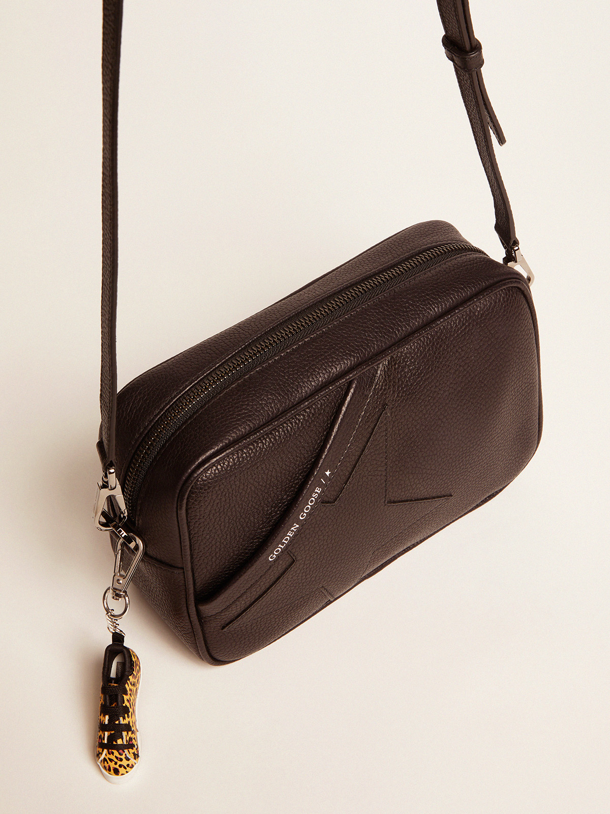 Women's Star bag in black leather | Golden Goose