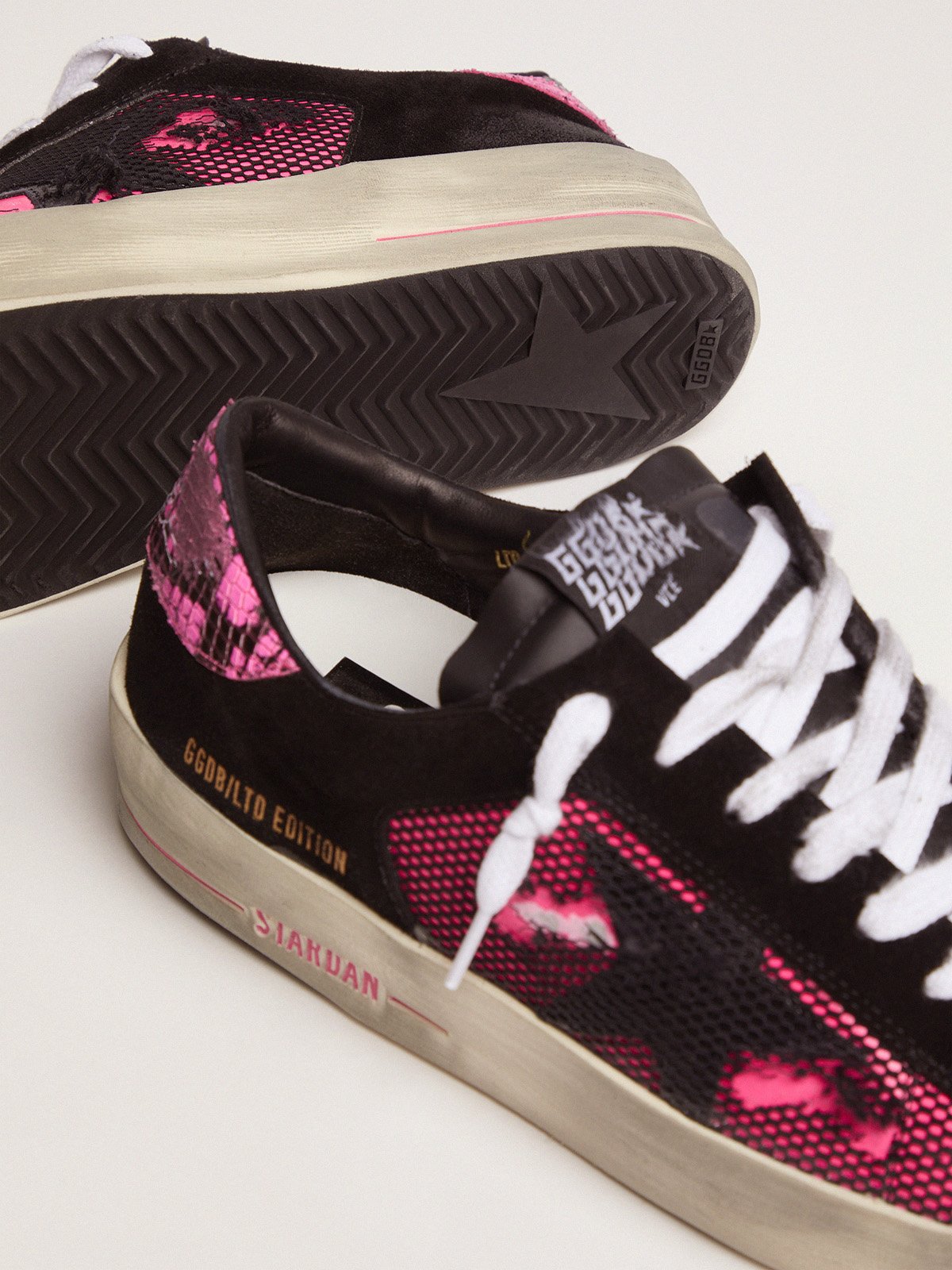 Women\'s fuchsia and black Limited Edition LAB Stardan sneakers | Golden  Goose