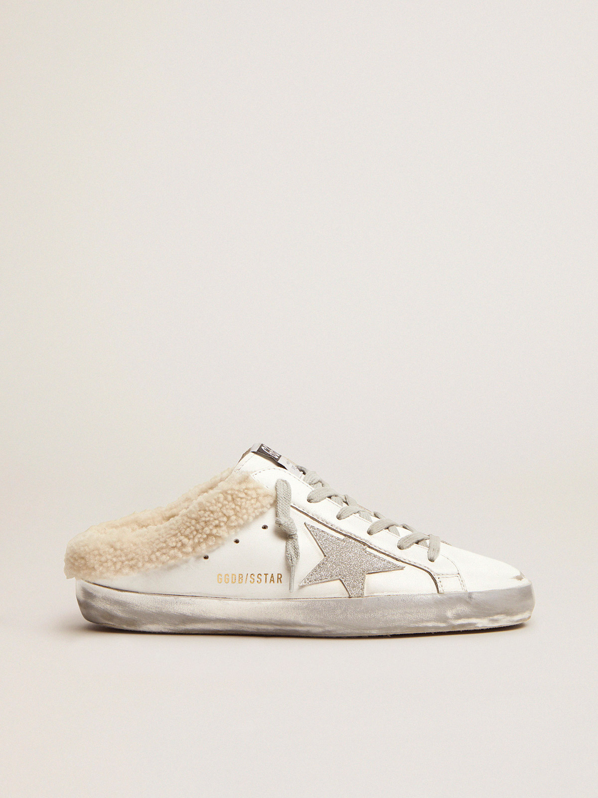 Super-Star Sabots in white leather with shearling lining | Golden 