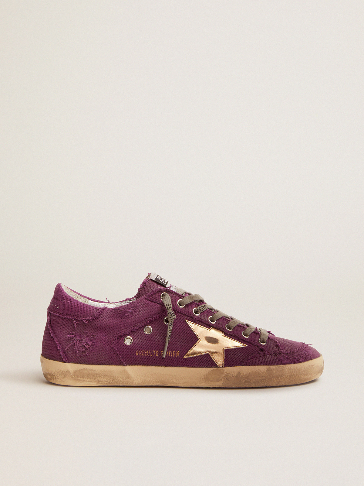 Women\'s Super-Star LAB sneakers in purple distressed canvas with gold star  | Golden Goose