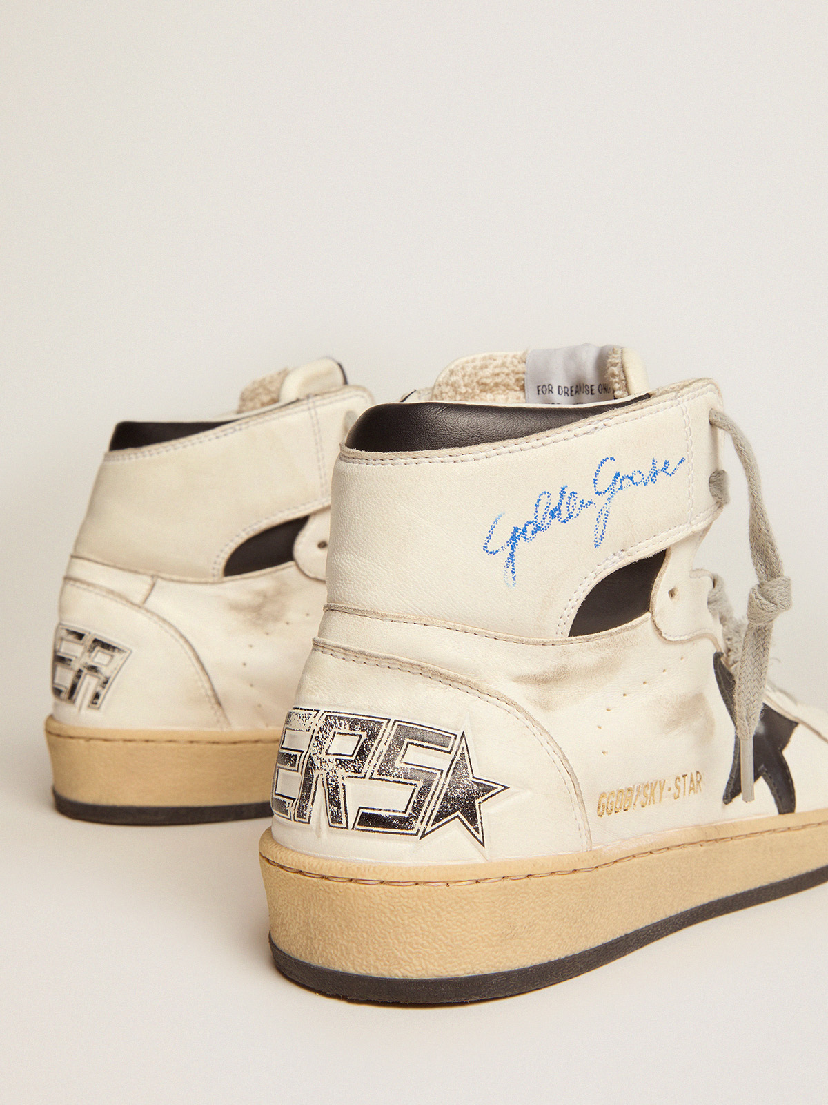 Men\'s Sky-Star with signature on the ankle and black inserts | Golden Goose