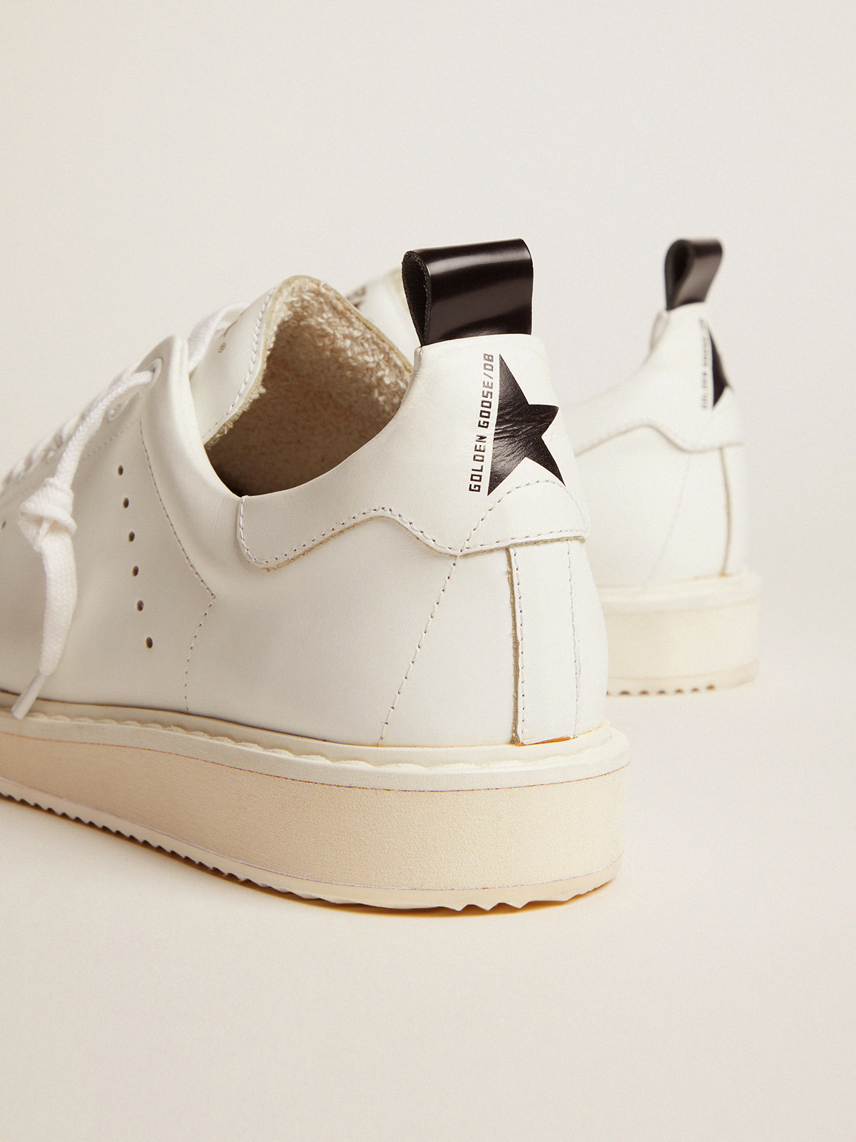 lease definite Multiplication Starter sneakers in leather with printed star on the heel tab | Golden Goose