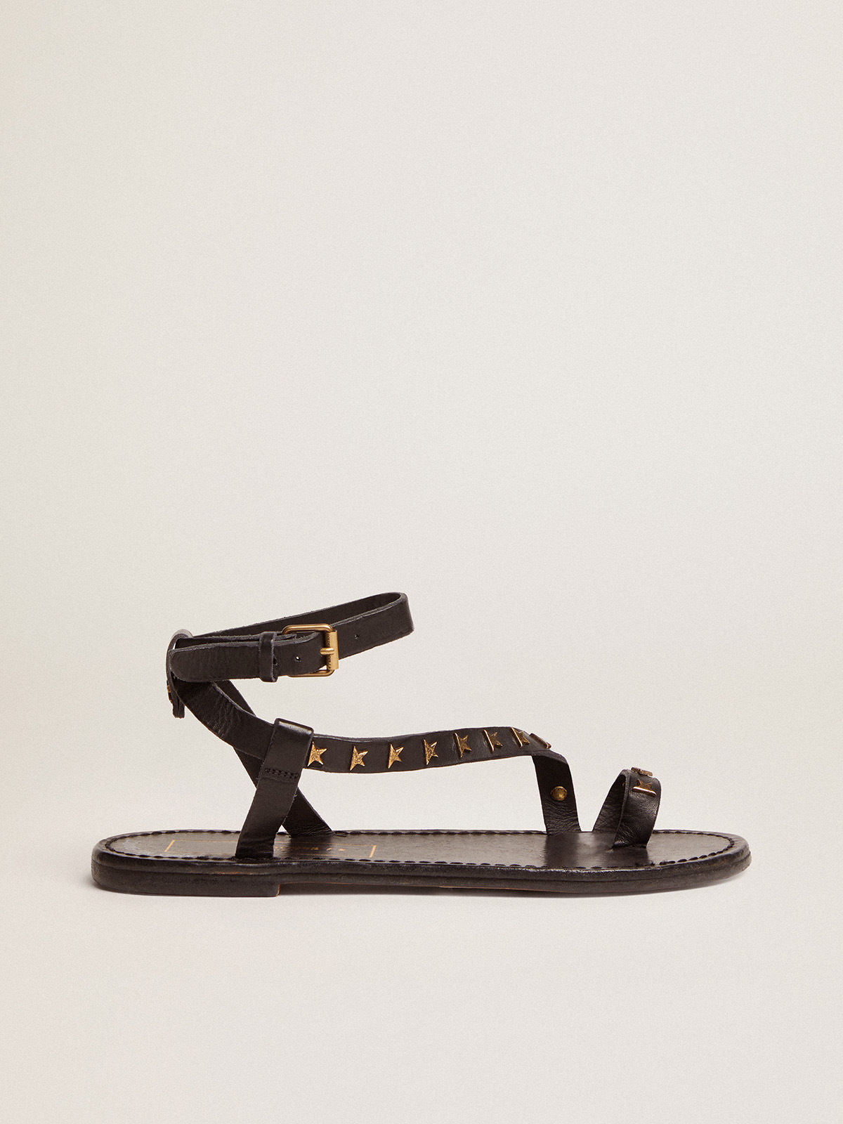 Black and gold sandals flat hot sale