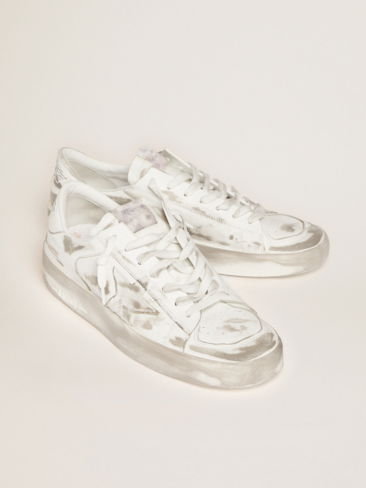 Stardan sneakers in white leather with lived-in treatment | Golden 