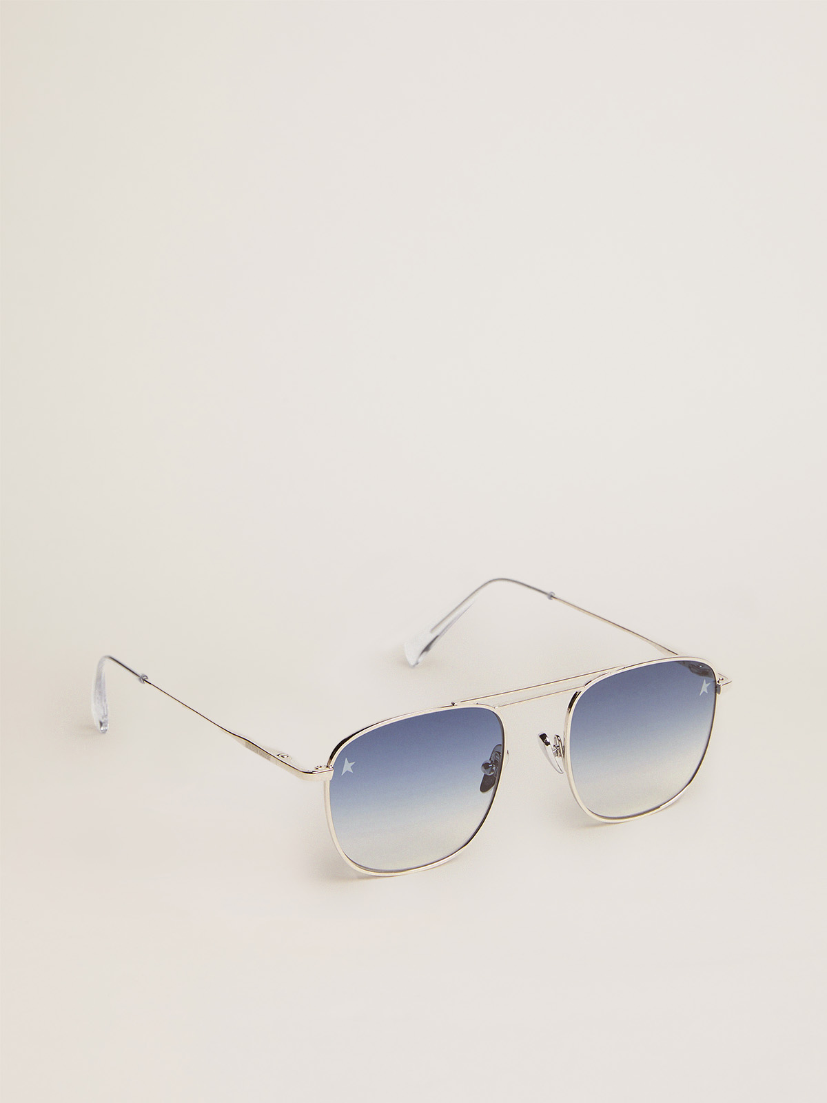 Aviator silver outlet frame