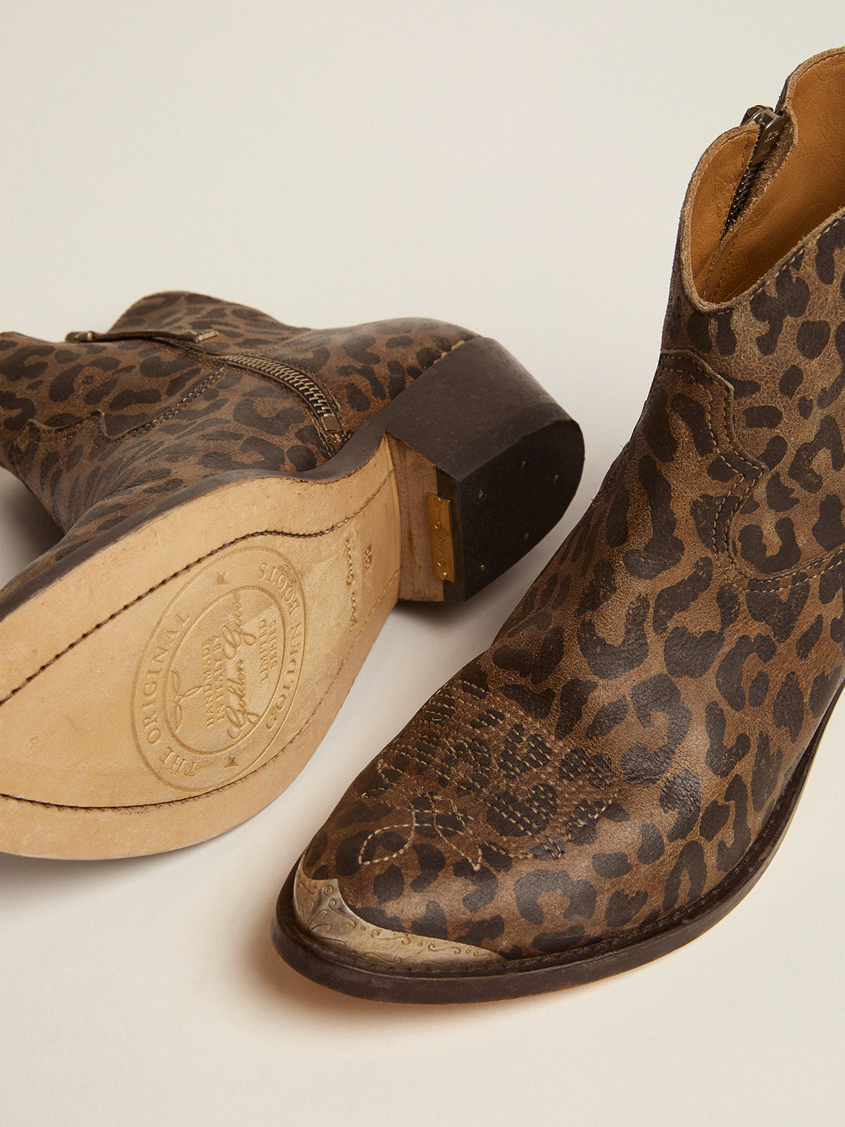 Leather on sale leopard boots