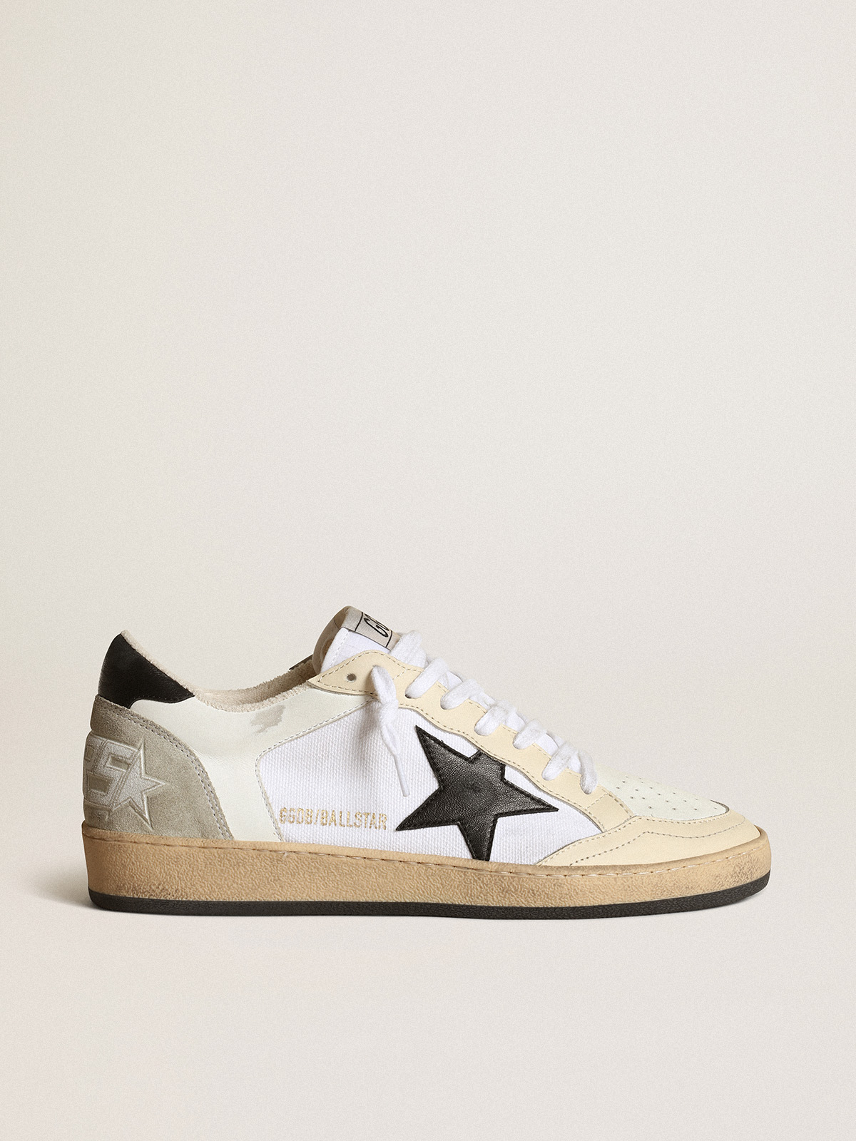 Zapatillas deportivas Ball Star para mujer lona y piel blancas con aplicaciones de piel marfil estrella de napa negra | Golden Goose