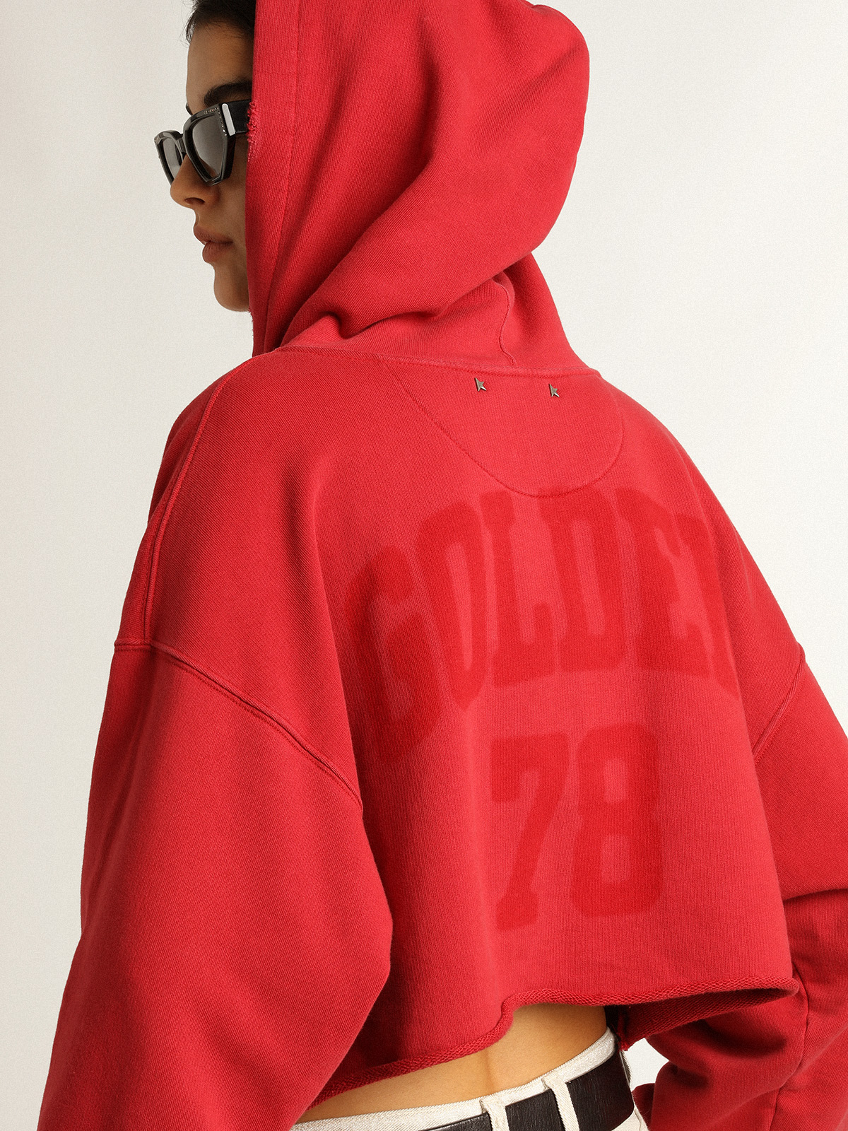 Red cropped champion discount sweatshirt