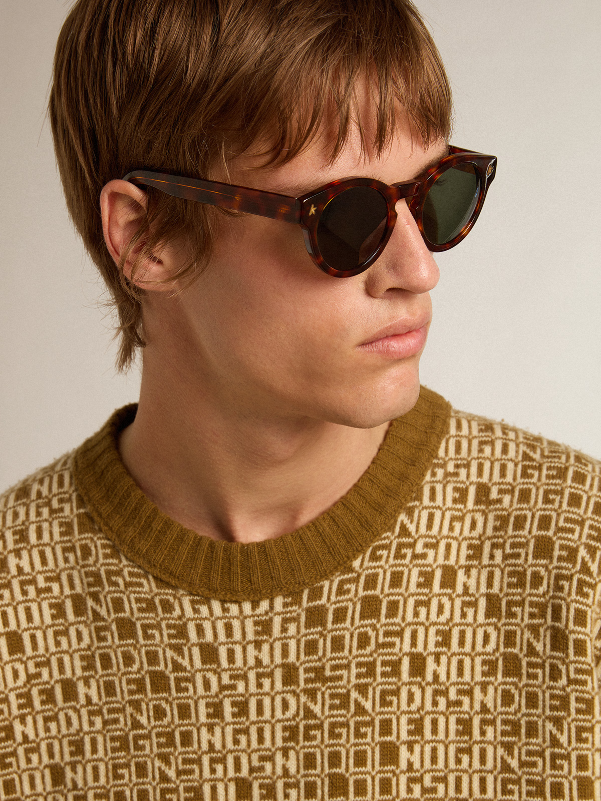 Round-neck sweater with olive-green jacquard lettering motif