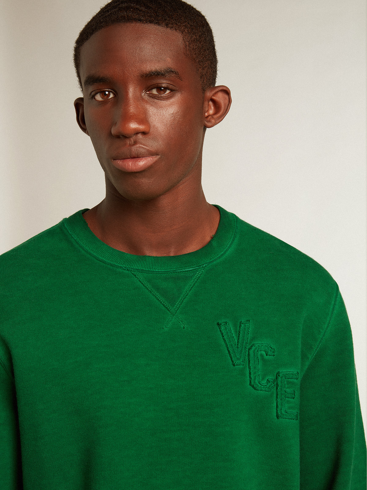 Round-neck sweatshirt in green cotton fleece