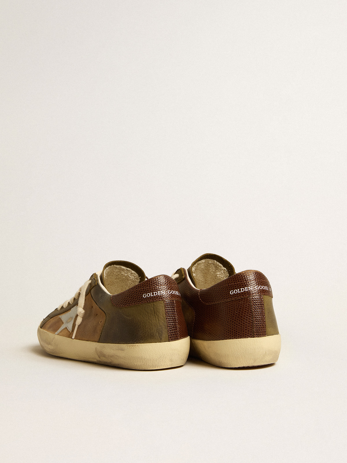 Golden goose hot sale superstar green