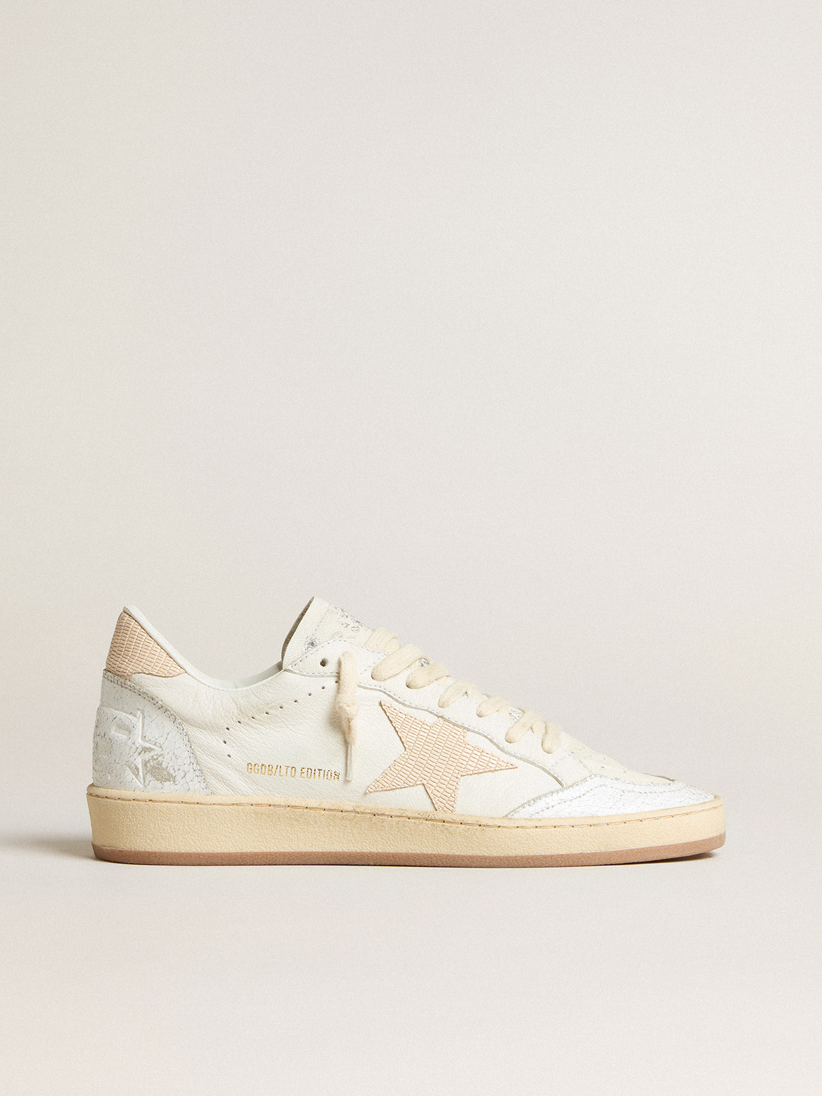 Golden goose white 2025 ball star sneakers