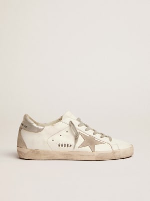Women\'s Mid Star with star in light gray suede and gold flash | Golden Goose