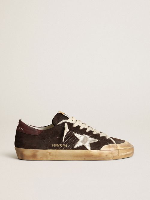 Super-Star Penstar in brown suede with a platinum star | Golden Goose