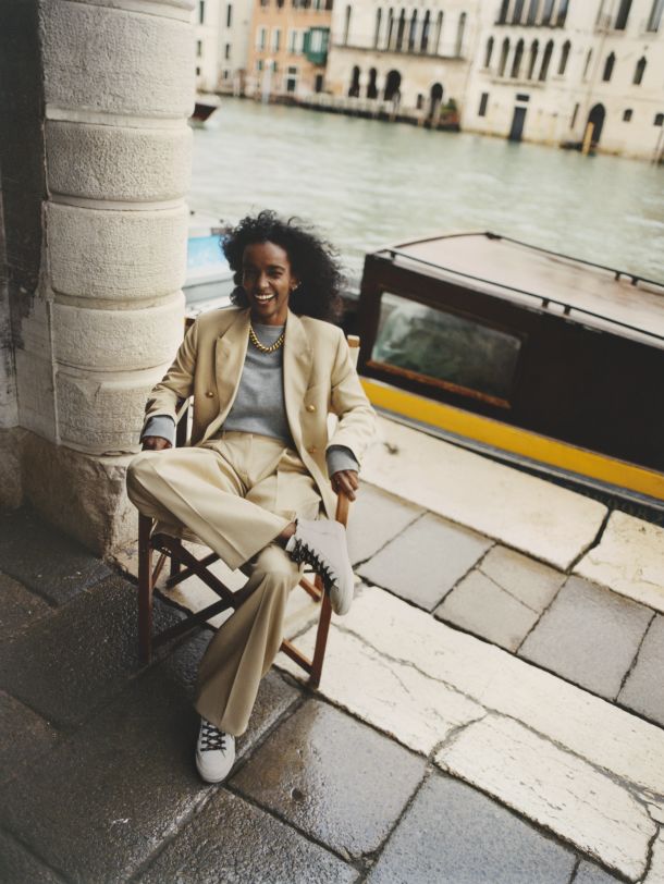 Women's double-breasted blazer in sand with gold heraldic buttons