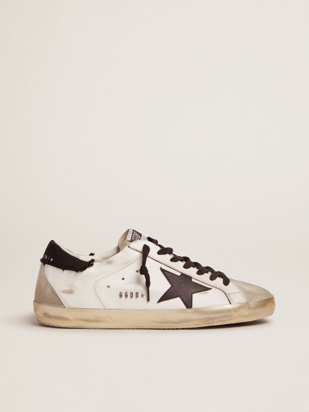 Golden Goose - Super-Star sneakers in white leather with black distressed canvas heel tab in 